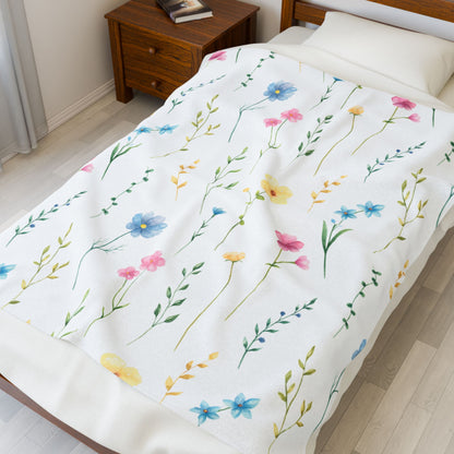 Floral Velveteen Plush Blanket, Mom Gift, Granma Gift, Cozy Home Decor, Soft Throw for Gift, Blanket for Kids, Flower Pattern Blanket