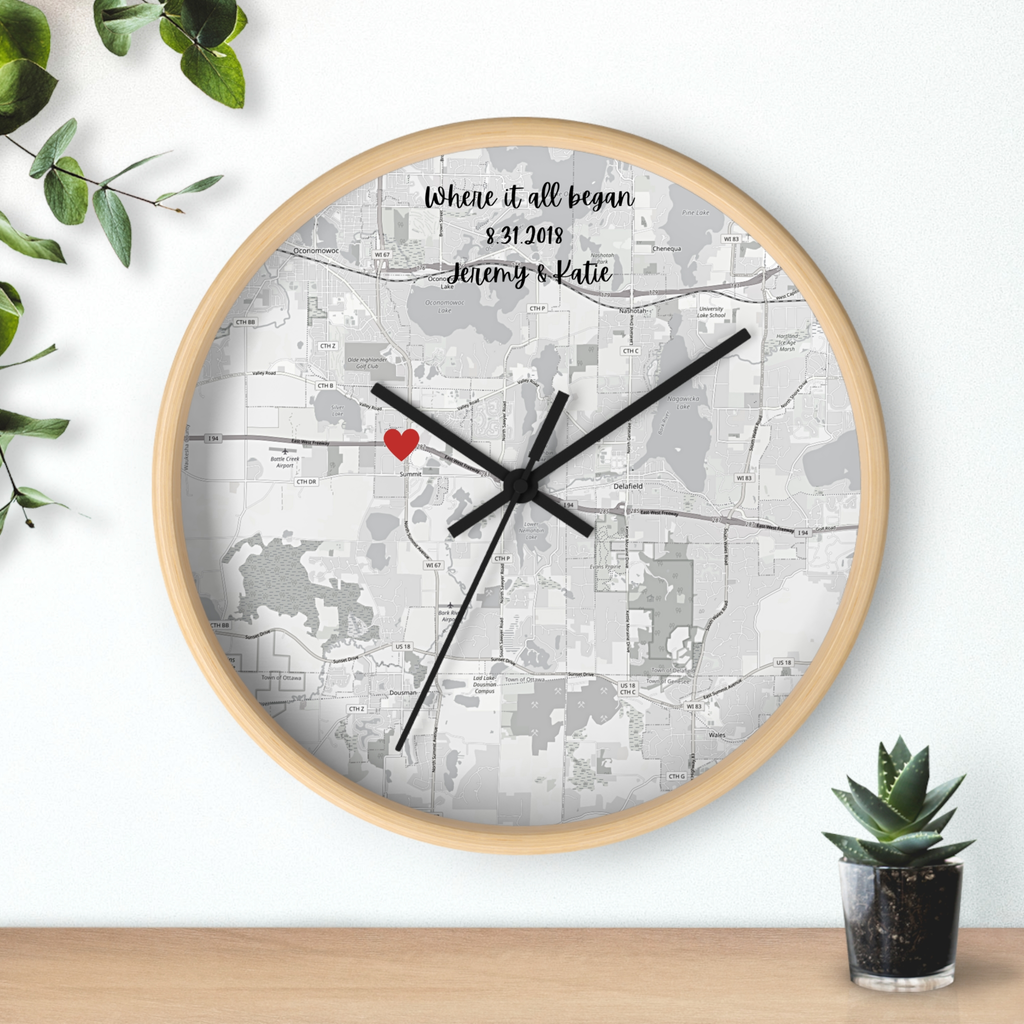 Custom Anniversary Wall Clocks - Unique Gift Idea | Buenavibra Digital